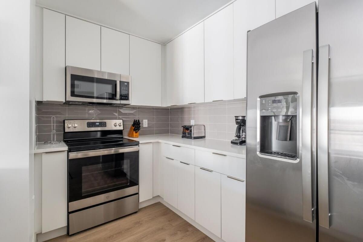 4B 2Ba Luxury Central Apartment With Gym Шарлотт Экстерьер фото